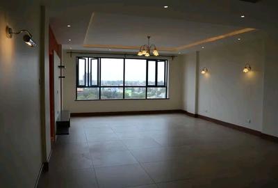 3 Bed Apartment with En Suite at 2Nd Parklands Avenue - 2