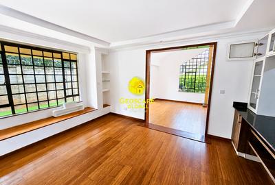 4 Bed House with En Suite in Kitisuru - 3