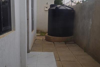 5 Bed House with En Suite at Mugutha Road - 2