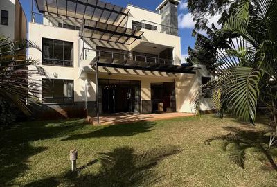 5 Bed Townhouse with En Suite at Lavington Green