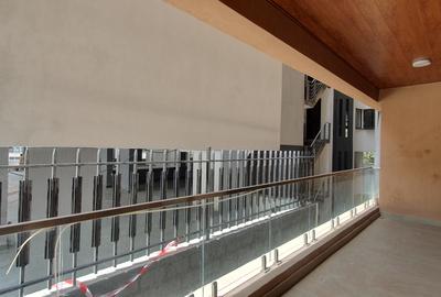 2 Bed Apartment with En Suite in Spring Valley - 4