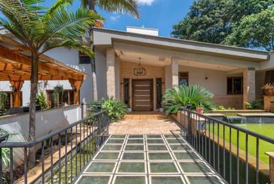 7 Bed House with En Suite at Loresho