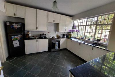 Furnished 2 Bed Apartment with En Suite at Off Kitisuru Rd