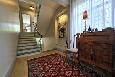 5 Bed Townhouse with En Suite at Kitisuru
