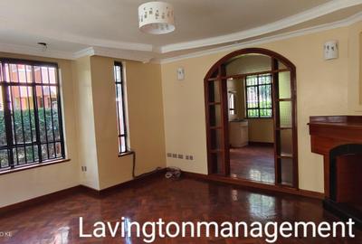 4 Bed House with En Suite at Lavington Green