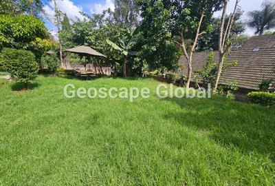 4 Bed House with En Suite in Rosslyn