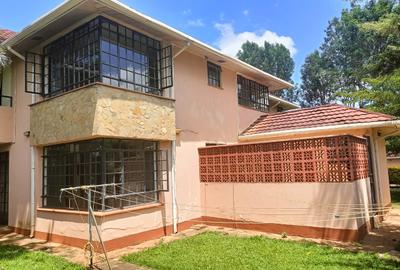 5 Bed Townhouse with En Suite at Runda