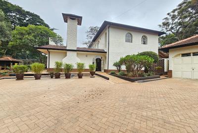 4 Bed House with En Suite in Gigiri