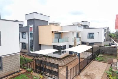 5 Bed Townhouse with En Suite at Kangundo Kagundo Road