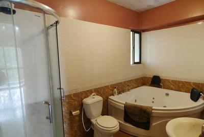 4 Bed Apartment with En Suite in Kilimani - 4