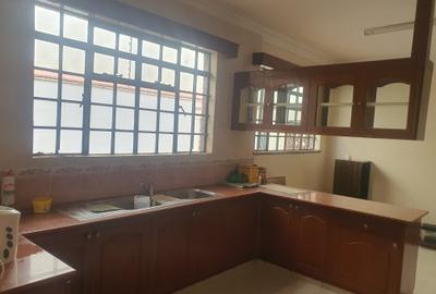 4 Bed Townhouse with En Suite at Westlands