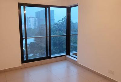 1 Bed Apartment with En Suite in Lavington - 4