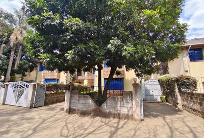 4 Bed Villa with En Suite in Lavington - 4