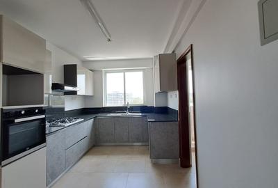 3 Bed Apartment with En Suite in General Mathenge