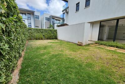 4 Bed Villa with En Suite in Lavington - 4