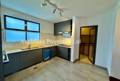 4 Bed Apartment with En Suite at Rosslyn