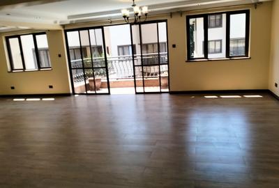 5 Bed Townhouse with En Suite in Lavington - 2