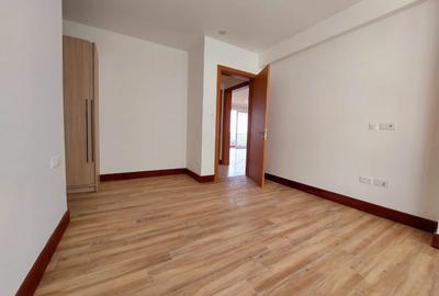 3 Bed Apartment with En Suite in Parklands