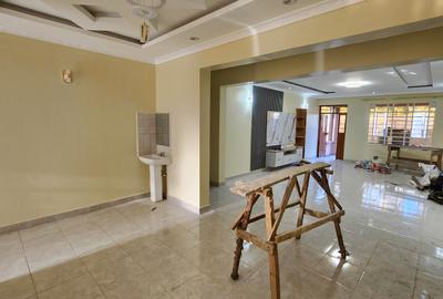 3 Bed House with En Suite at Rimpa - 3