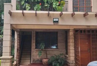 3 Bed Townhouse with En Suite at Lavington Green