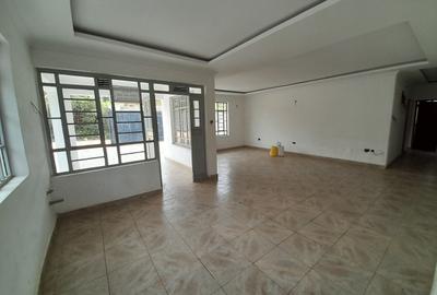 3 Bed House with En Suite at Rimpa