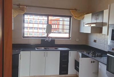 2 Bed Apartment with En Suite in Rhapta Road - 3