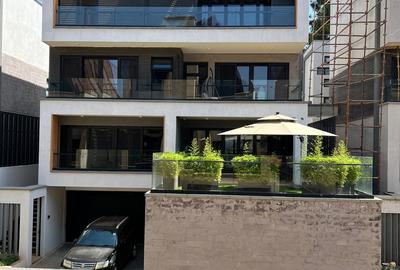 5 Bed Townhouse with En Suite in Lavington