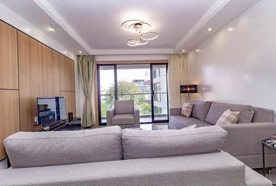 Furnished 3 Bed Apartment with En Suite at Riverside