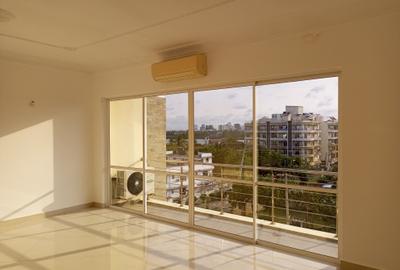 3 Bed Apartment with En Suite in Nyali Area - 3