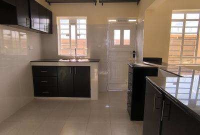 4 Bed House with En Suite in Kitengela - 4