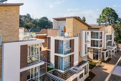 4 Bed Townhouse with En Suite at Lavington