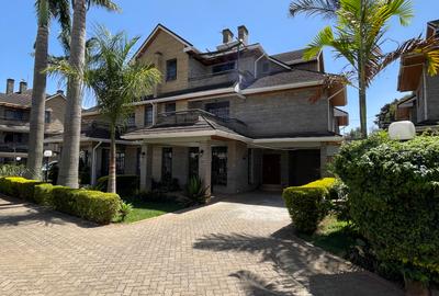 5 Bed Villa with Staff Quarters in Lavington