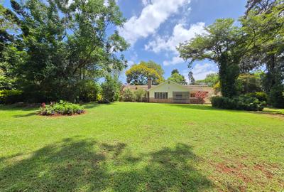 4 Bed House with En Suite in Runda - 2