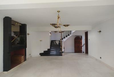 6 Bed House with En Suite in Gigiri - 3