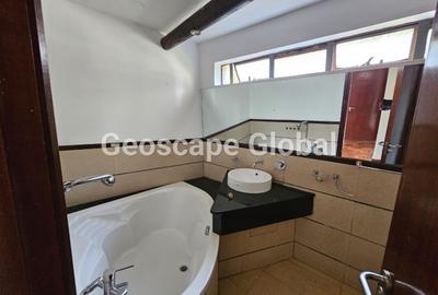 5 Bed House with En Suite in Kitisuru