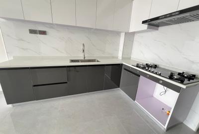 2 Bed Apartment with En Suite in Kilimani - 2