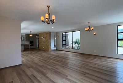6 Bed House with En Suite in Karen