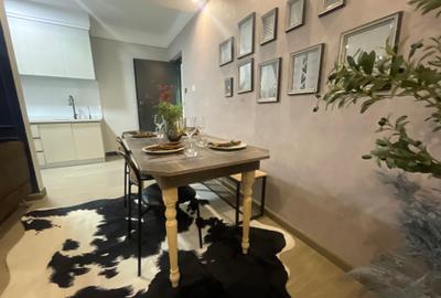 1 Bed Apartment with Swimming Pool in Kilimani