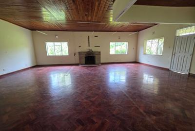 Office with Service Charge Included in Riverside - 4