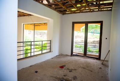 6 Bed House with En Suite at