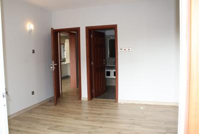 2 Bed Apartment with En Suite in Kileleshwa - 3