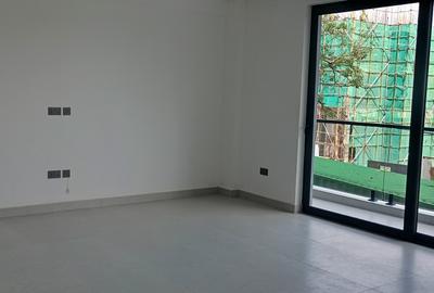 3 Bed Apartment with En Suite at Brookside - 2