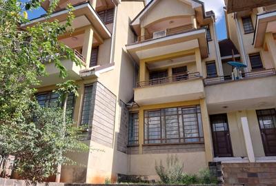 3 Bed Villa with En Suite at Fifth Ave