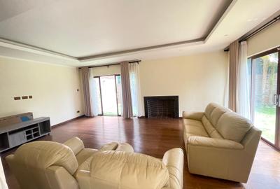 5 Bed Townhouse with En Suite in Lavington