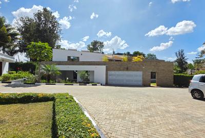 4 Bed House with En Suite at Old Runda - 3