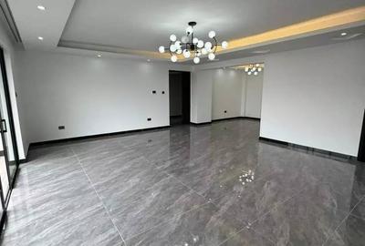 4 Bed Apartment with En Suite at Valley Arcade