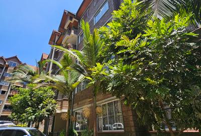 4 Bed Apartment with En Suite at Riverside
