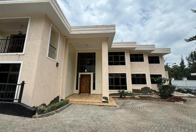 5 Bed House with En Suite in Kitisuru