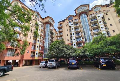 Serviced 5 Bed Apartment with En Suite in Kilimani