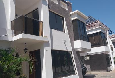 4 Bed Townhouse with En Suite at Nyali